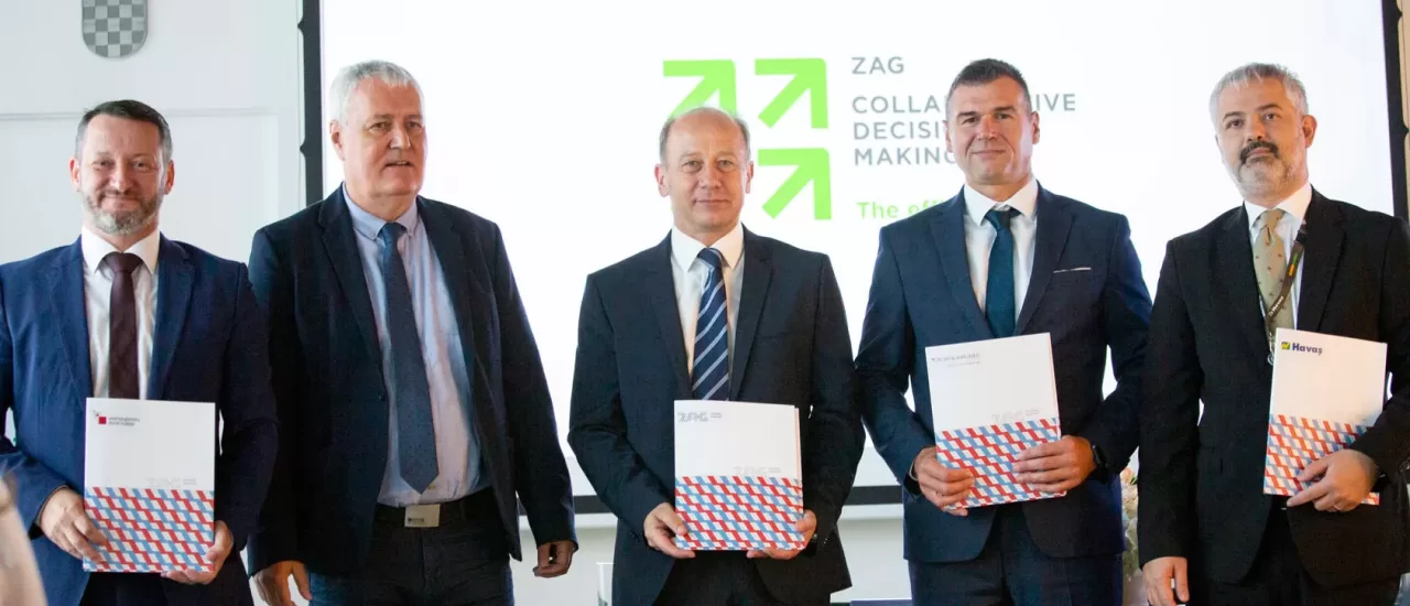 Potpisinci Sporazuma A CDM i Tomislav Mihotić, državni tajnik Ministarstva mora, prometa i infrastrukture